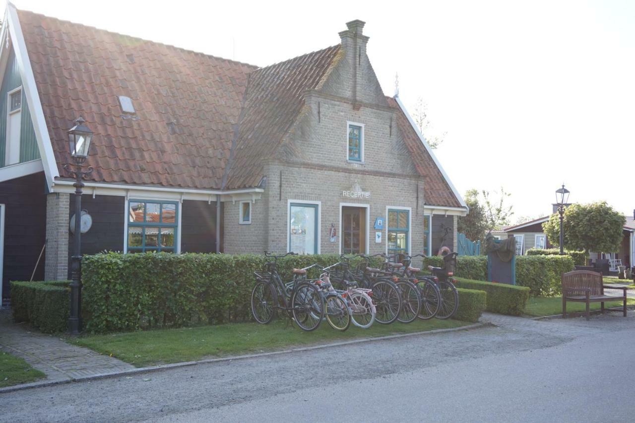 Vakantieverblijf Aan De Dijk Hotel Hippolytushoef Exterior foto